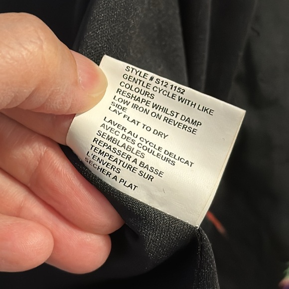 2️⃣ for $20 NWT QED London Colorful Feather Graphic Woman Blazer - Picture 12 of 13